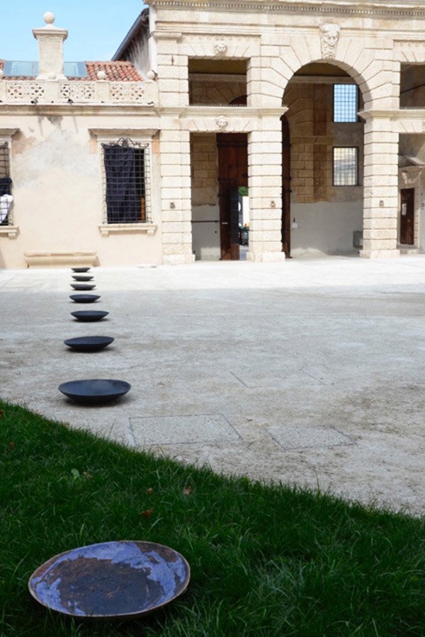 Installation-Palazzo-Verita-Montanari-02